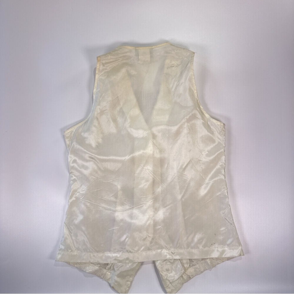 Envious Cream Lace Vest - Picture 8 of 10